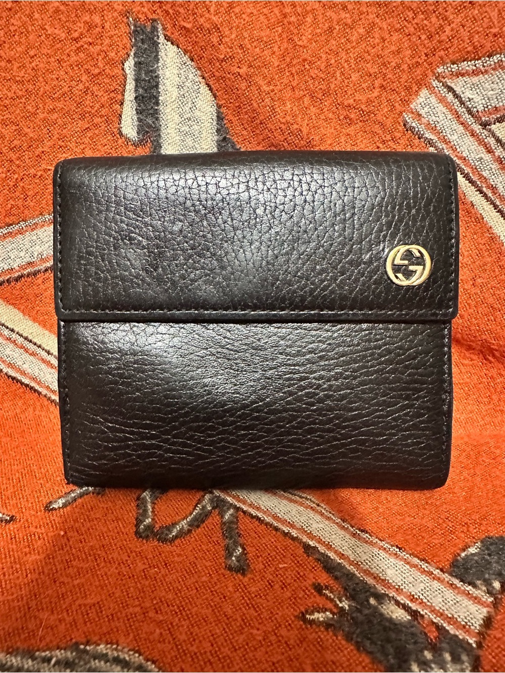 GUCCI ❤️🌟BLACK LEATHER  WALLET WITH GOLD HARDWARE ⭐️
